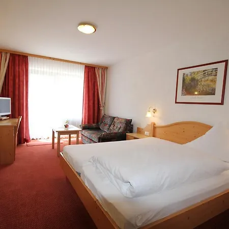 弗莱施曼潘森酒店 罗丁