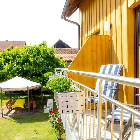 Fleischmann Guest house 3*