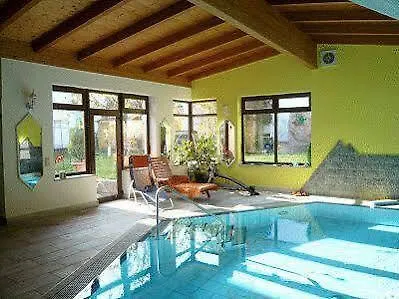 弗莱施曼潘森酒店 招待所 3*